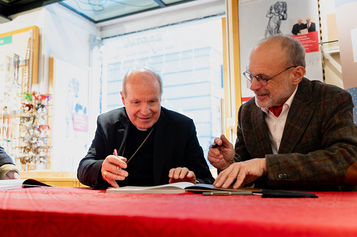 Signierstunde / Erzdiözese Wien/ Schönlaub, Stephan Schönlaub